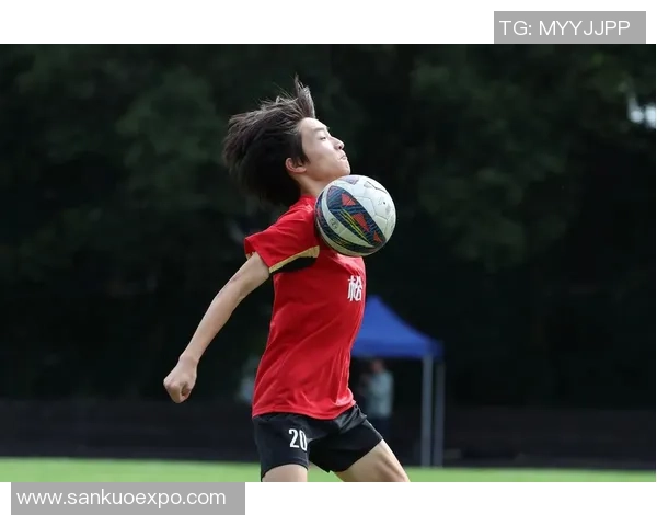 上海足球明星排行榜揭晓谁是球迷心中的最佳球员